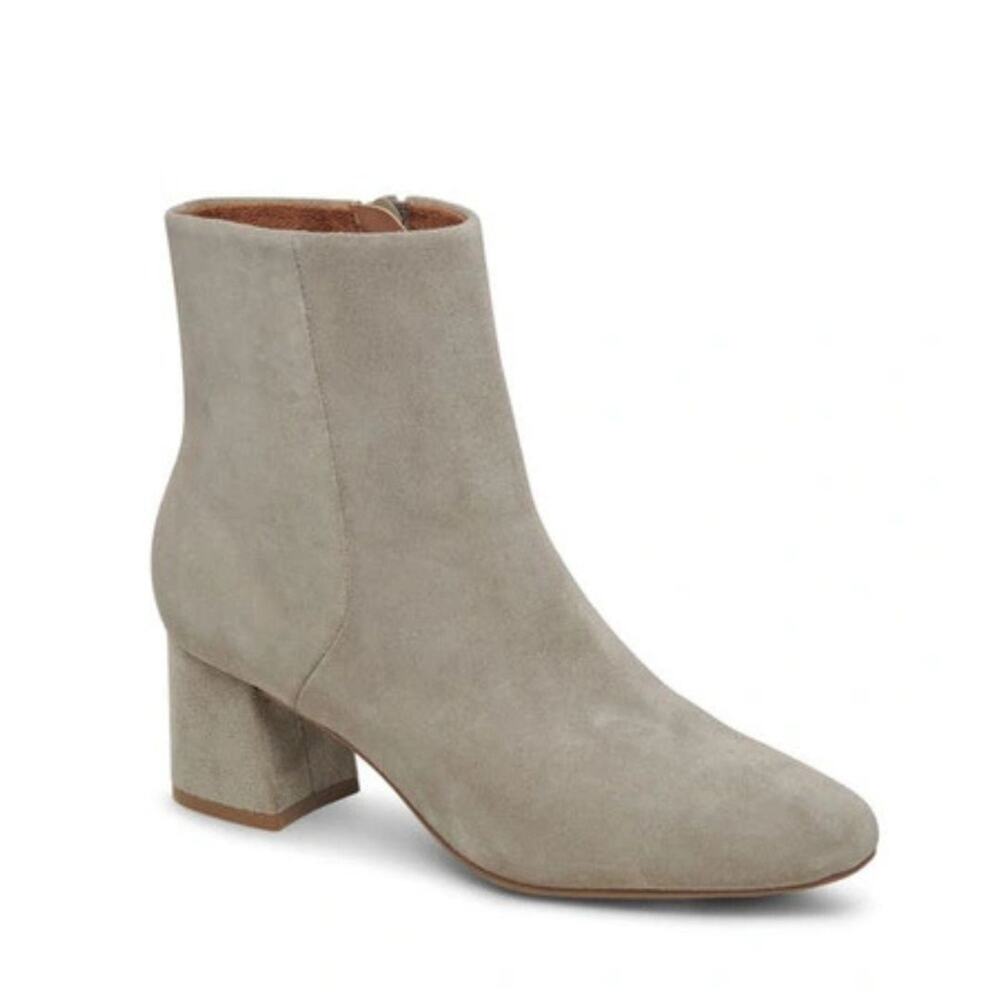 Blondo Women's Etana Waterproof Block Heel‎ Bootie Fallen Rock Suede Size 7